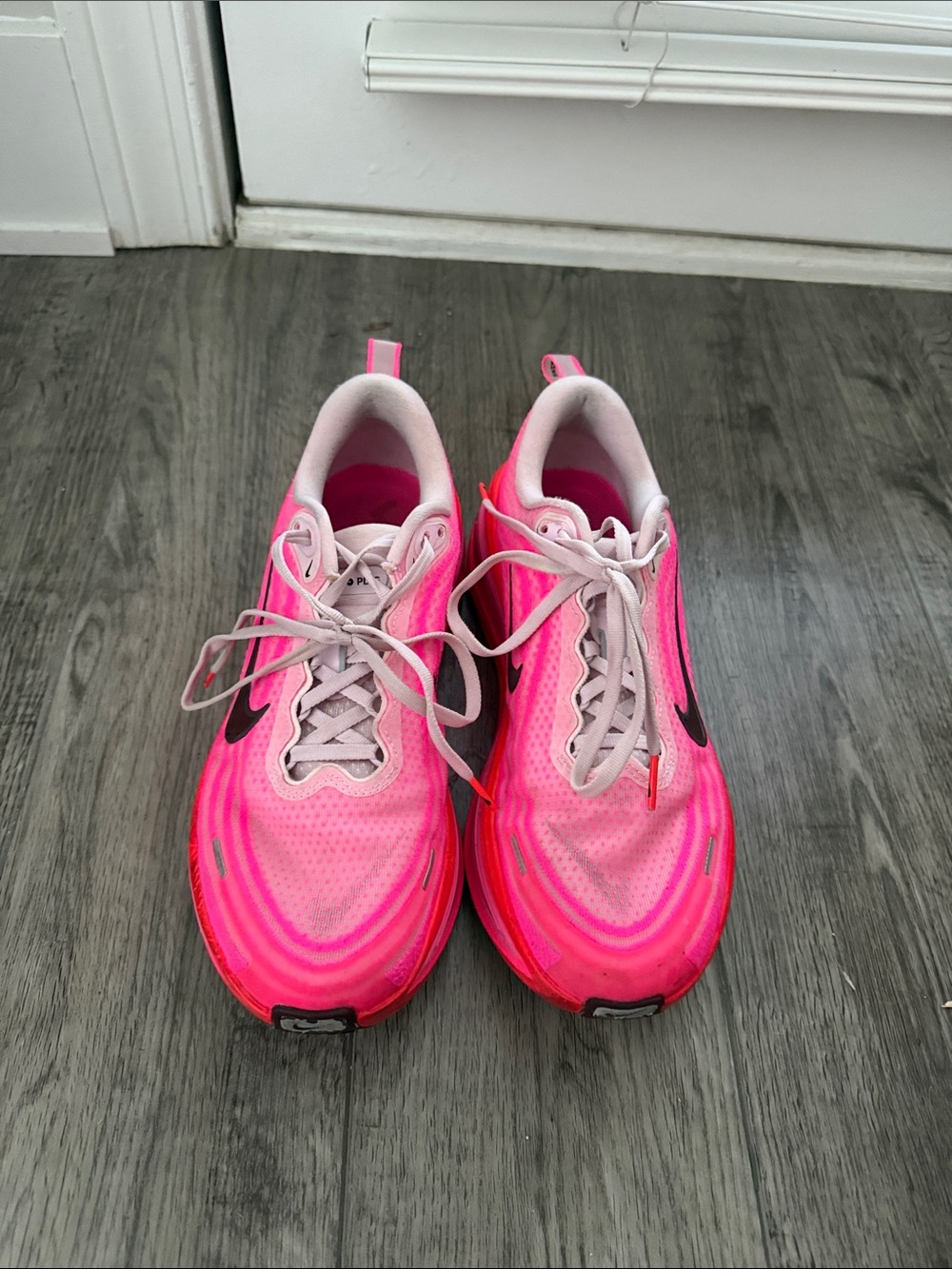 Nike Vomero plus running shoes
